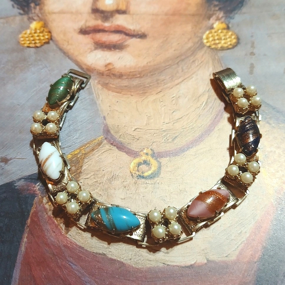 VTG Bookchain Art Glass Bracelet